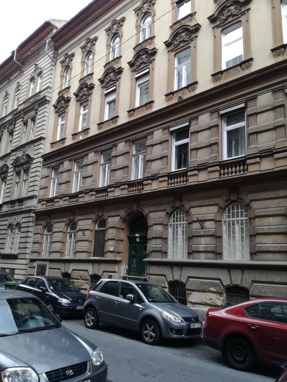 Osvat Apartments Budapest Extérieur photo